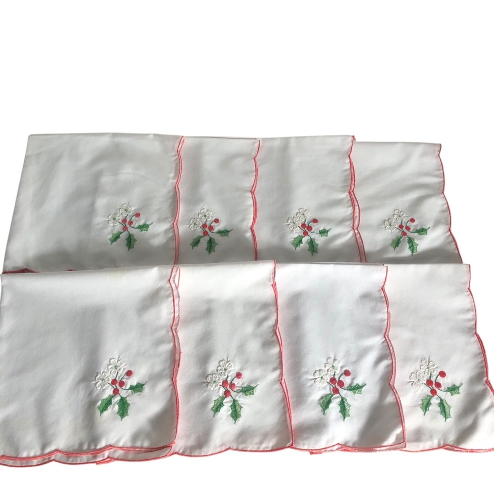 Vintage Christmas Holiday embroidered dinner napkins 15 x 15 Set Of 8